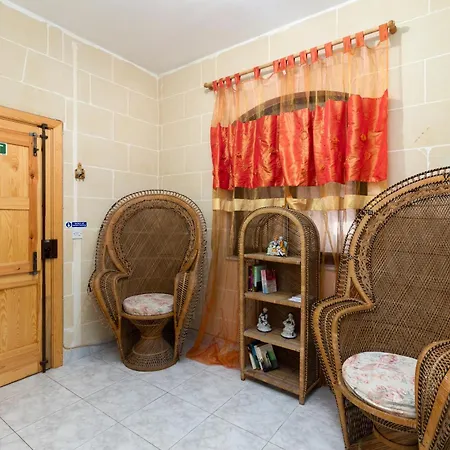 Apartment 2bd Spacious With Front Terrace And Country Views - Gozo Island *