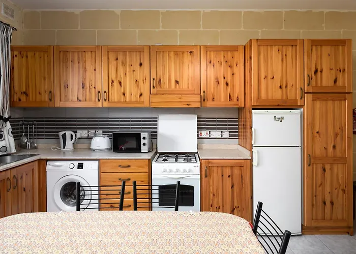 2bd Spacious With Front Terrace And Country Views - Gozo Island Apartment