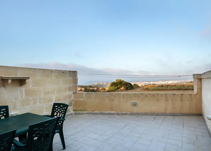2bd Spacious With Front Terrace And Country Views - Gozo Island Apartment Qala