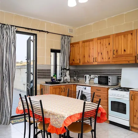 2bd Spacious With Front Terrace And Country Views - Gozo Island