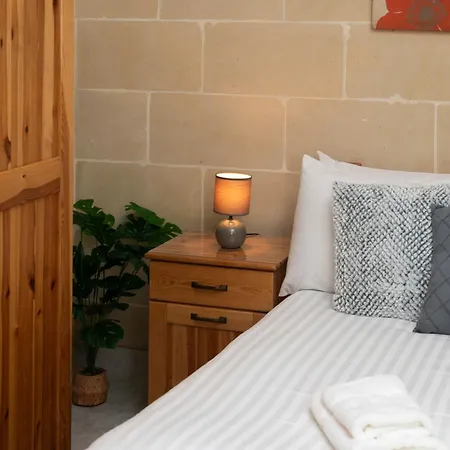Apartment 2bd Spacious With Front Terrace And Country Views - Gozo Island