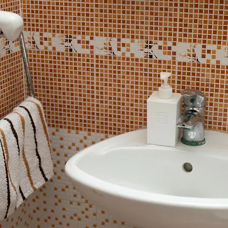 2bd Spacious With Front Terrace And Country Views - Gozo Island * 加拉