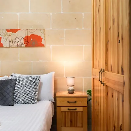 2bd Spacious With Front Terrace And Country Views - Gozo Island